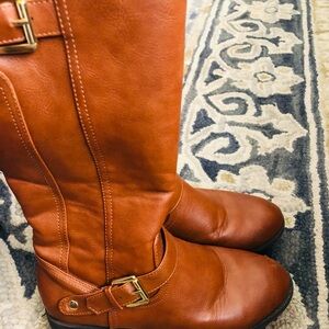 Girls brown boots size 5